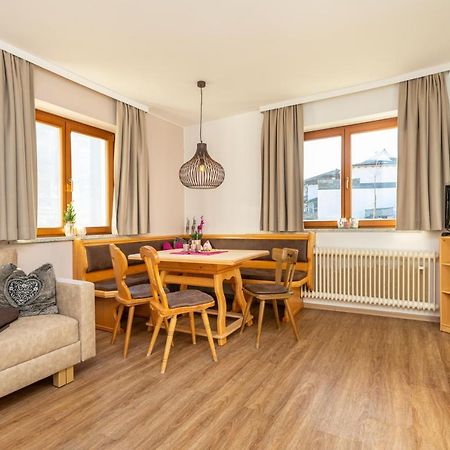 Herzerl-Chalet Appartements Флахау Экстерьер фото